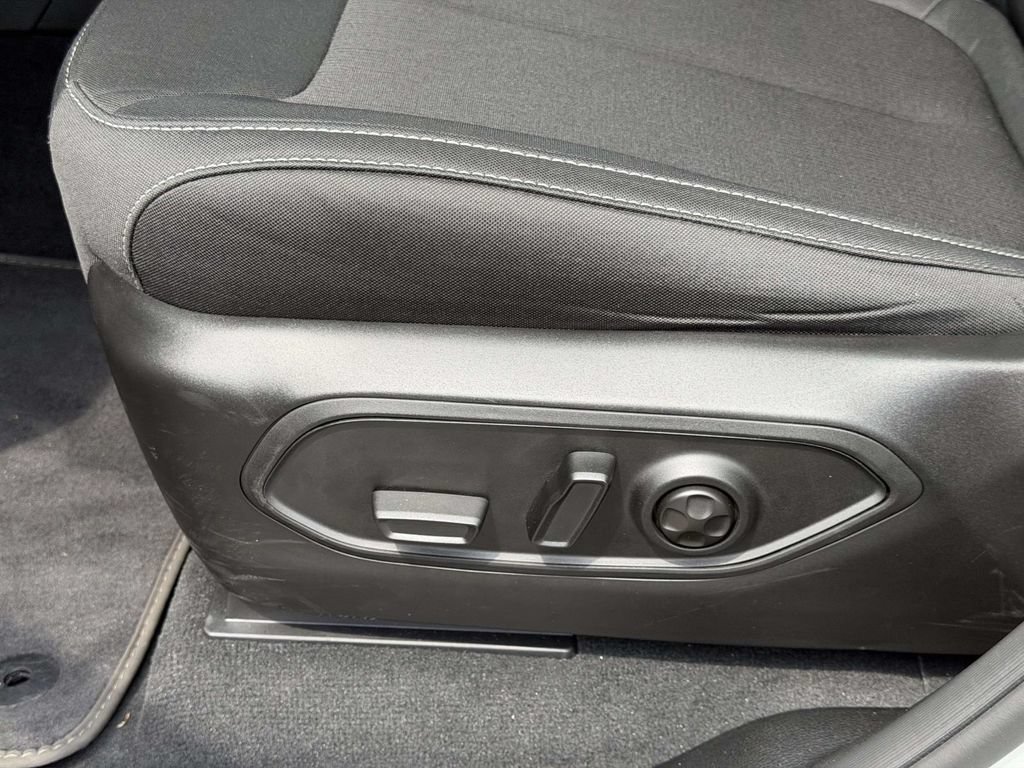 Used 2025 Jeep Grand Cherokee Laredo X AWD/4WD image 25