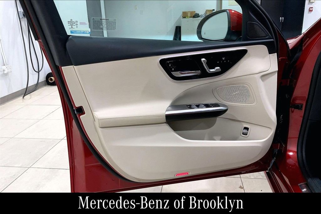 Used 2023 Mercedes-Benz C 300 4MATIC Sedan image 23