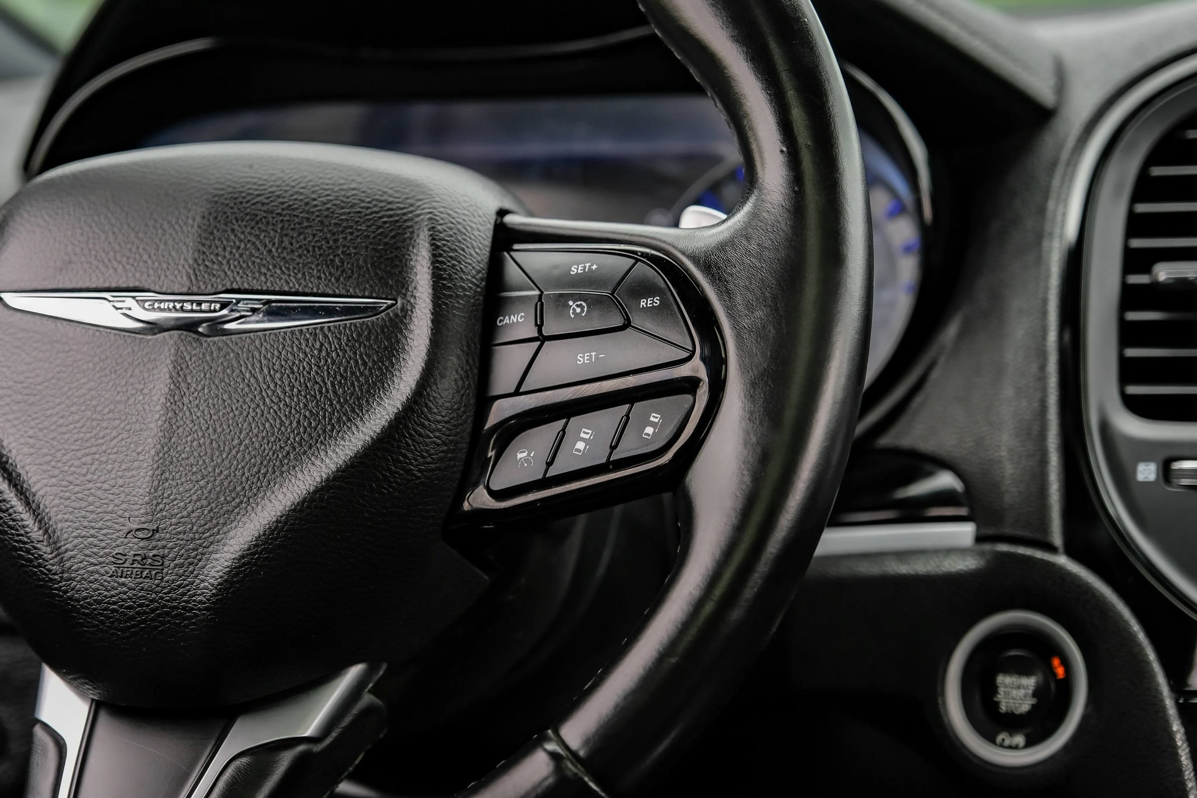 Used 2018 Chrysler 300 S w/ 300S Premium Group RWD image 22