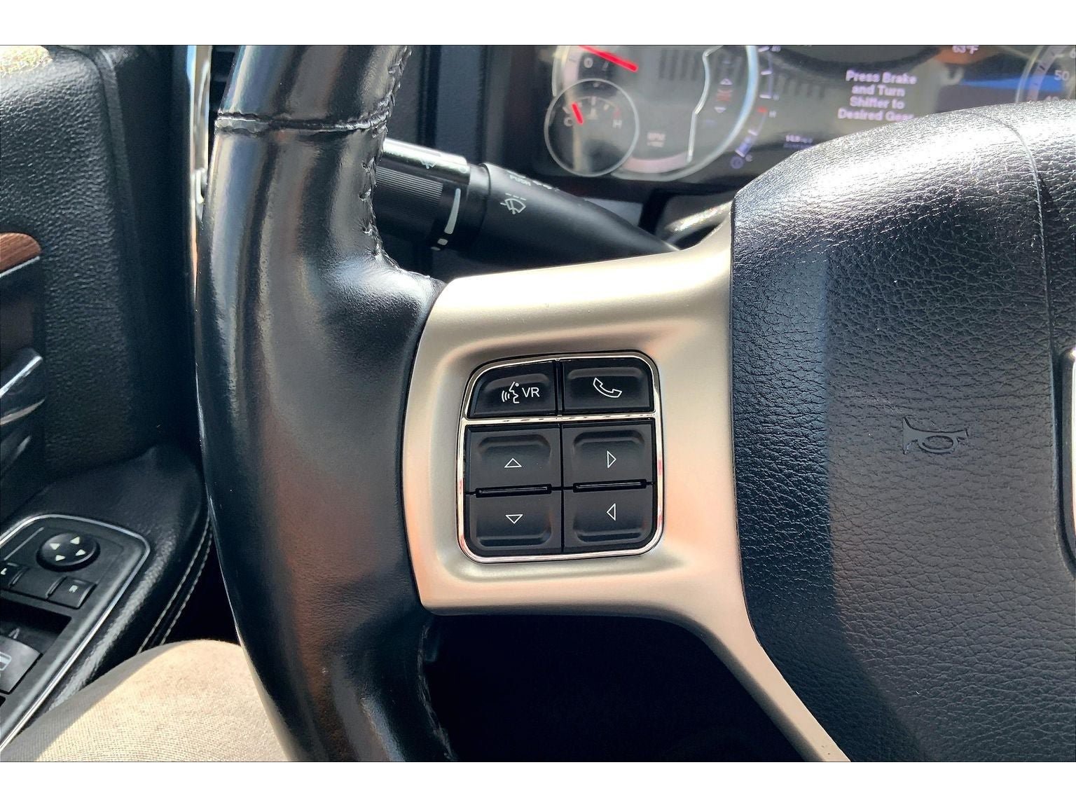 Used 2013 RAM 1500 Laramie w/ Convenience Group AWD/4WD image 19