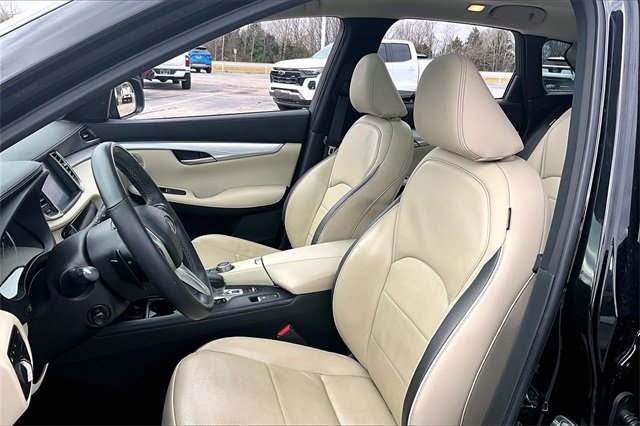 Used 2022 INFINITI QX50 Sensory image 21