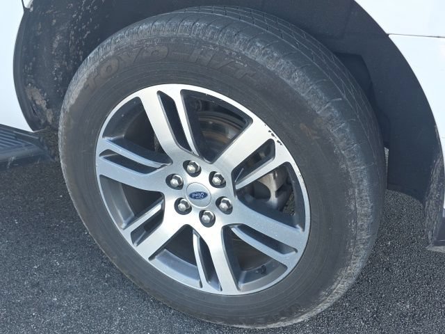 Used 2024 Ford Expedition Max Limited AWD/4WD image 8
