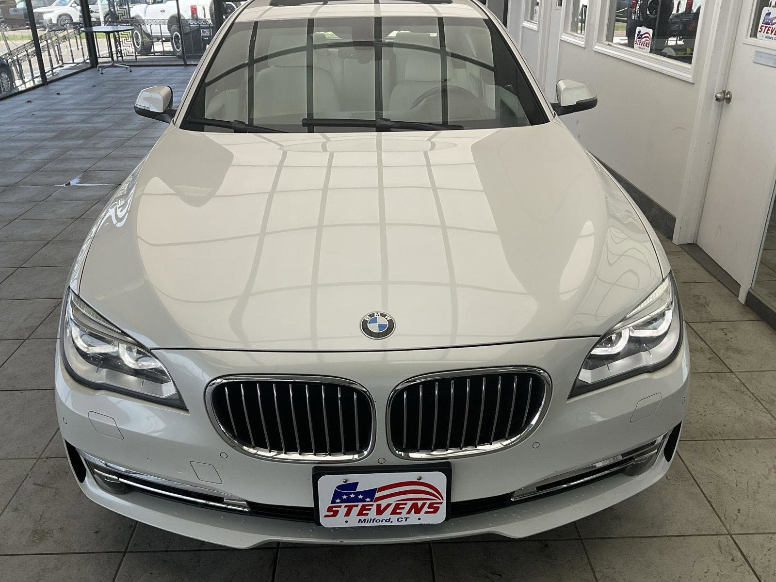 Used 2015 BMW 750i xDrive AWD/4WD image 26