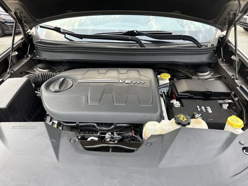 Used 2021 Jeep Cherokee Latitude Lux 80th Anniv w/ Quick Order Package 26U 80TH FWD image 18