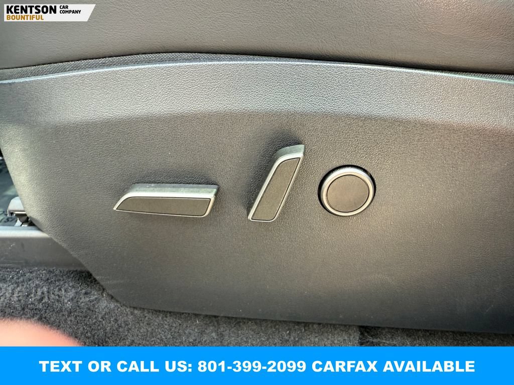 Used 2024 Tesla Model Y Long Range AWD/4WD image 25