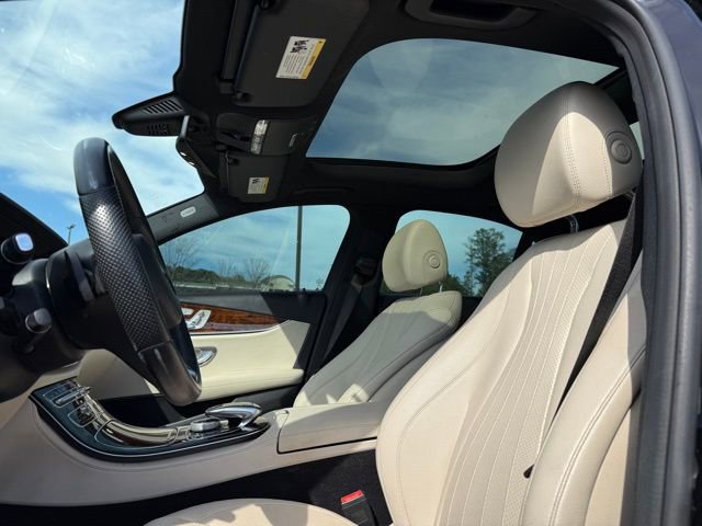 Used 2017 Mercedes-Benz E 300 4MATIC image 23
