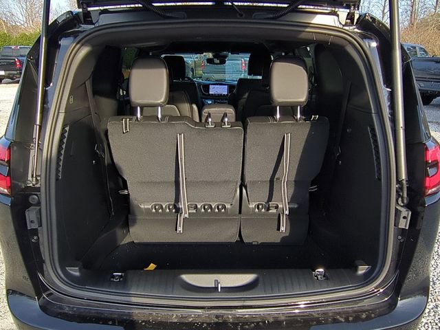 New 2026 Chrysler Pacifica Select FWD image 31