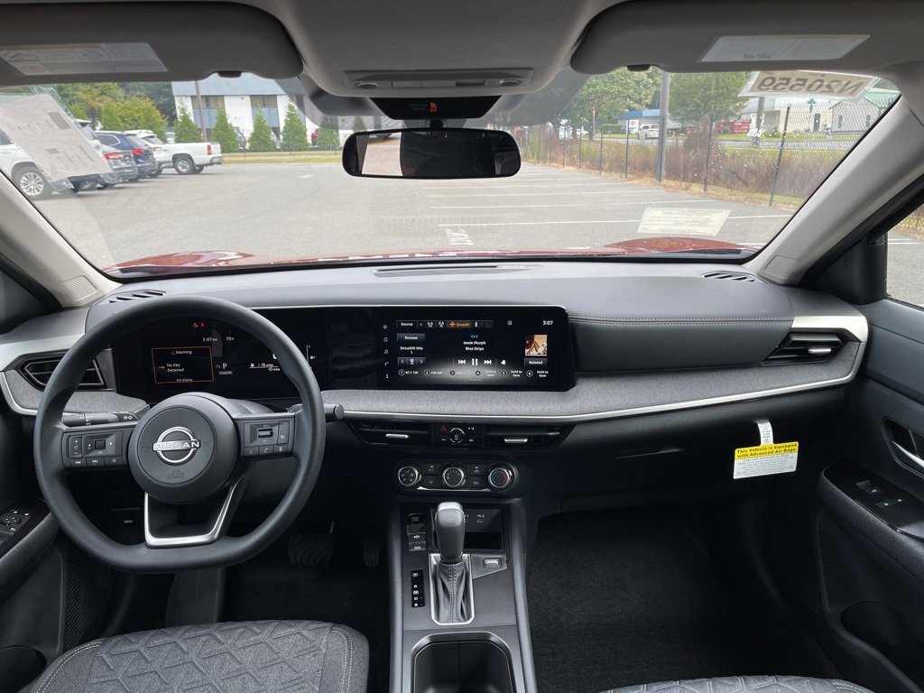 New 2025 Nissan Kicks SV image 6