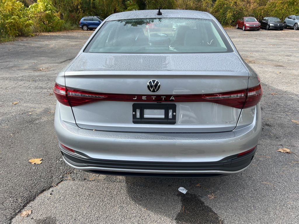 New 2026 Volkswagen Jetta SE image 7