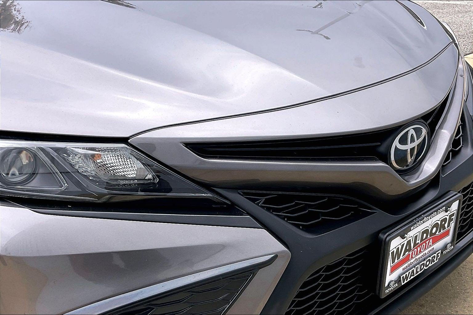 Used 2022 Toyota Camry SE FWD image 34