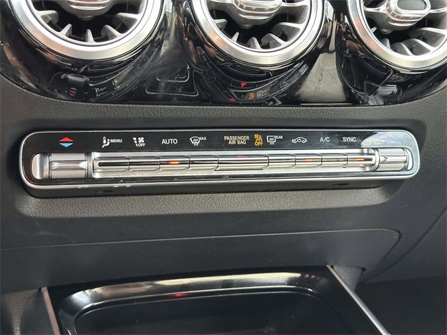 Used 2021 Mercedes-Benz GLA 250 4MATIC image 11