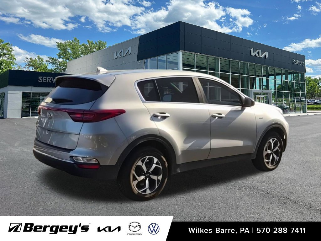 Used 2020 Kia Sportage LX AWD/4WD image 9