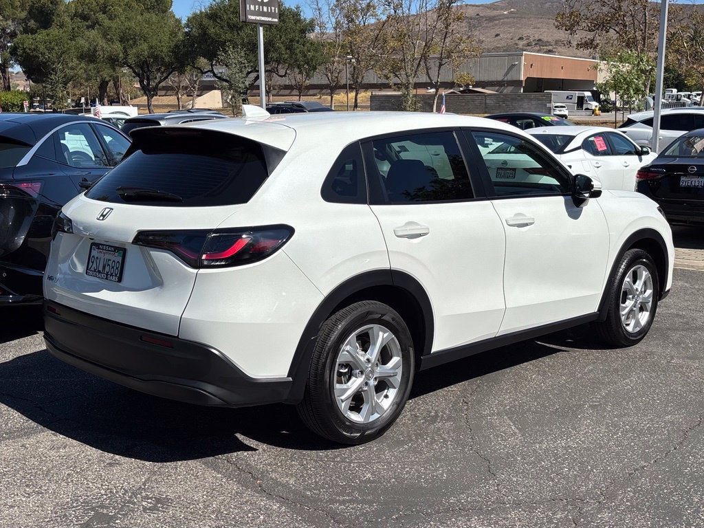 Used 2025 Honda HR-V LX image 3