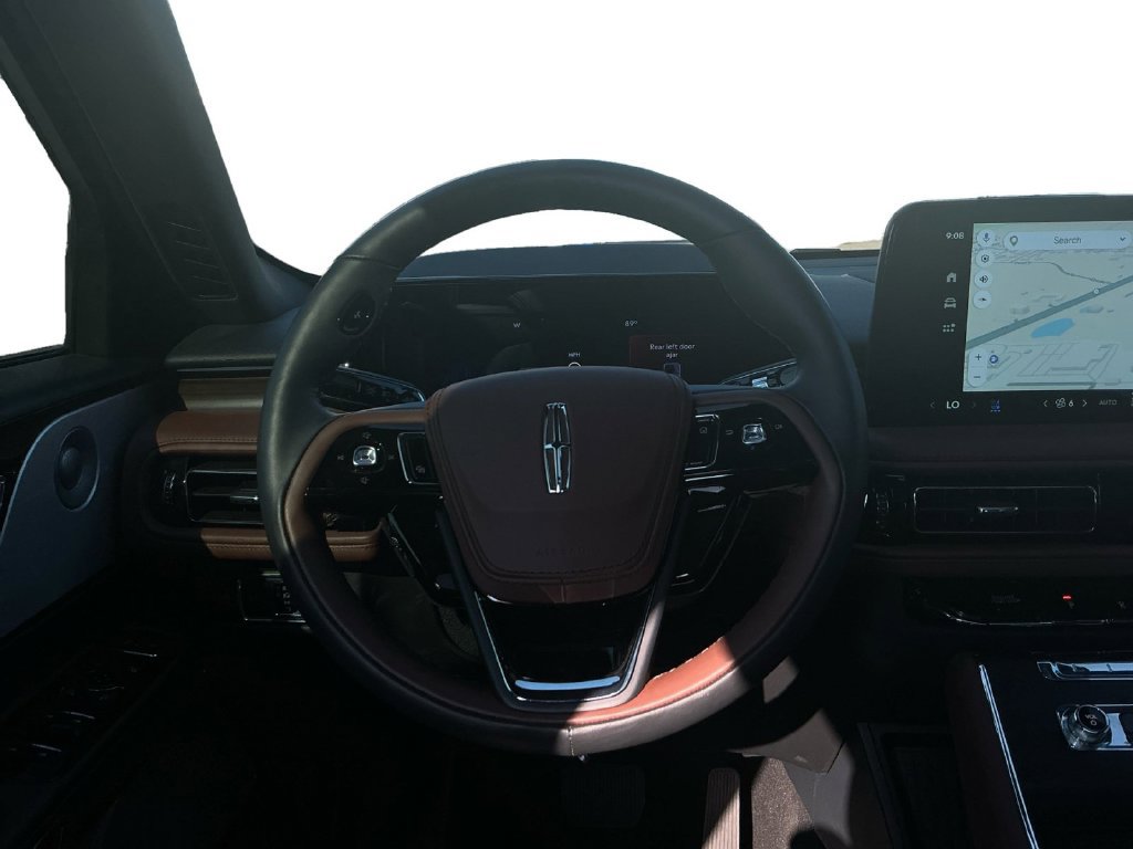 Certified 2026 Lincoln Aviator Reserve AWD/4WD image 18