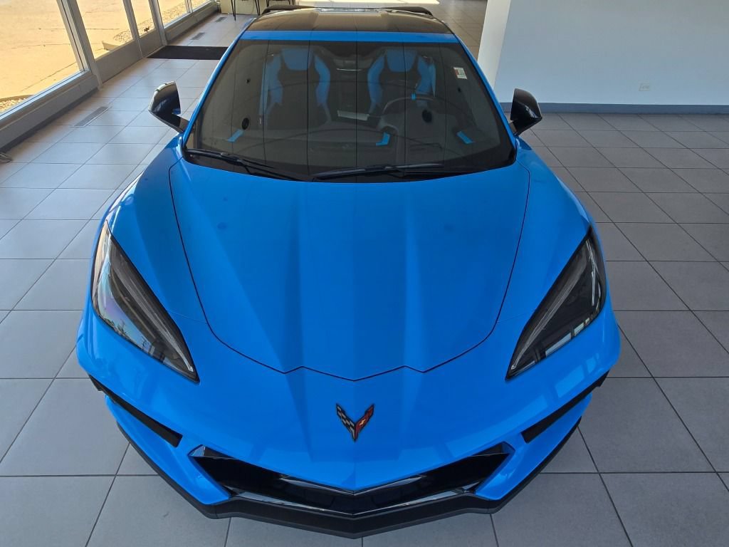 Used 2021 Chevrolet Corvette Stingray Premium Cpe w/ Z51 Performance Package RWD image 3
