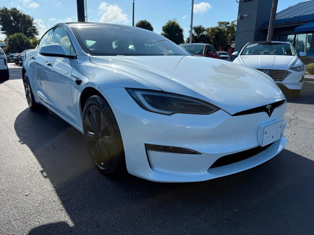 Used 2022 Tesla Model S AWD image 3