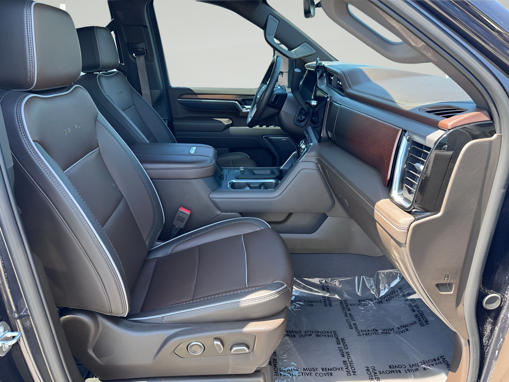 Used 2024 GMC Sierra 2500 Denali w/ Denali Reserve Package AWD/4WD image 37