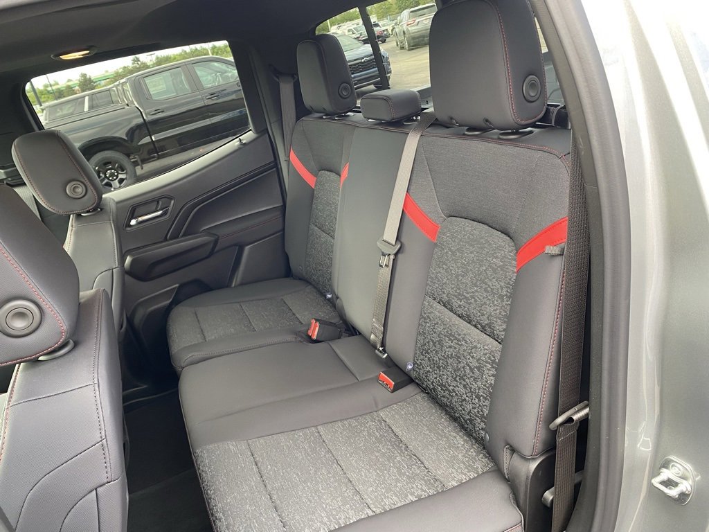 New 2025 Chevrolet Colorado Z71 image 24