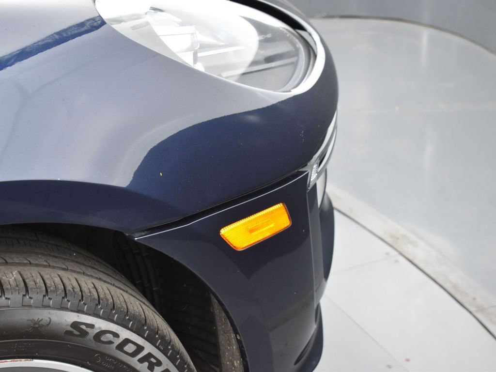 Used 2020 Porsche Macan Turbo image 33
