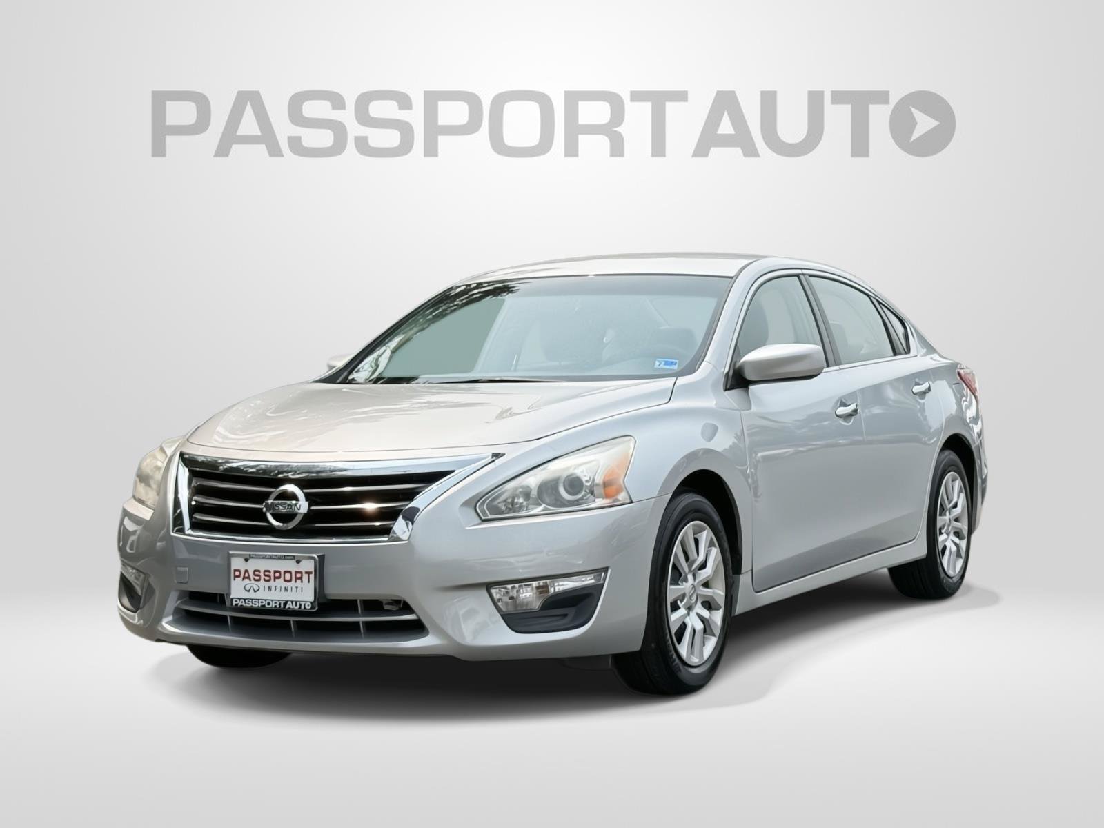Used 2013 Nissan Altima 2.5 S FWD image 1