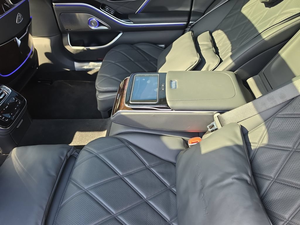Used 2021 Mercedes-Benz Maybach S 580 4MATIC image 36