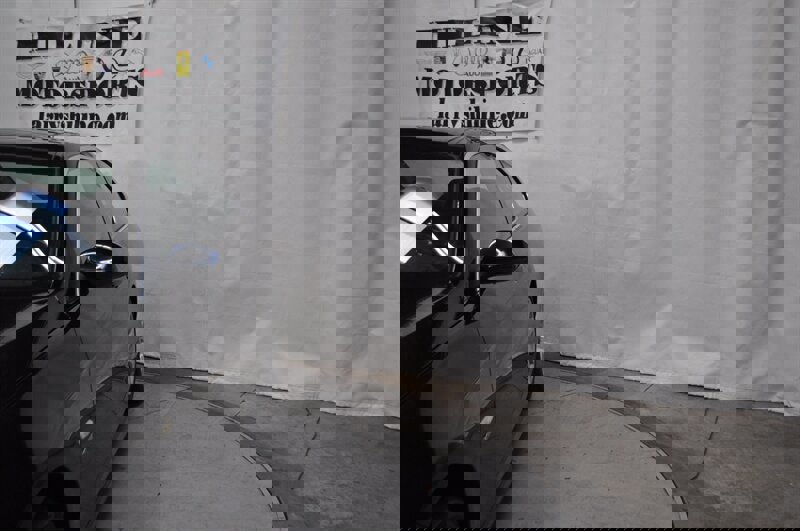 Used 2009 BMW 335i xDrive Coupe image 9