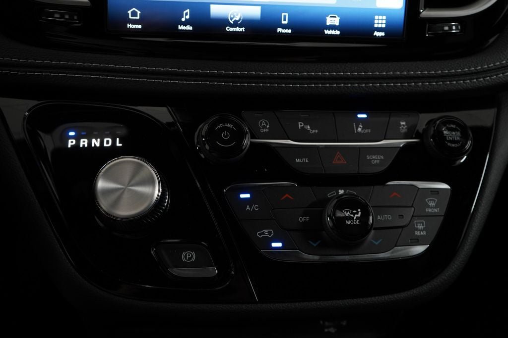New 2026 Chrysler Pacifica Select FWD image 13