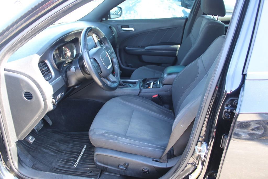 Used 2018 Dodge Charger GT w/ Blacktop Package image 13