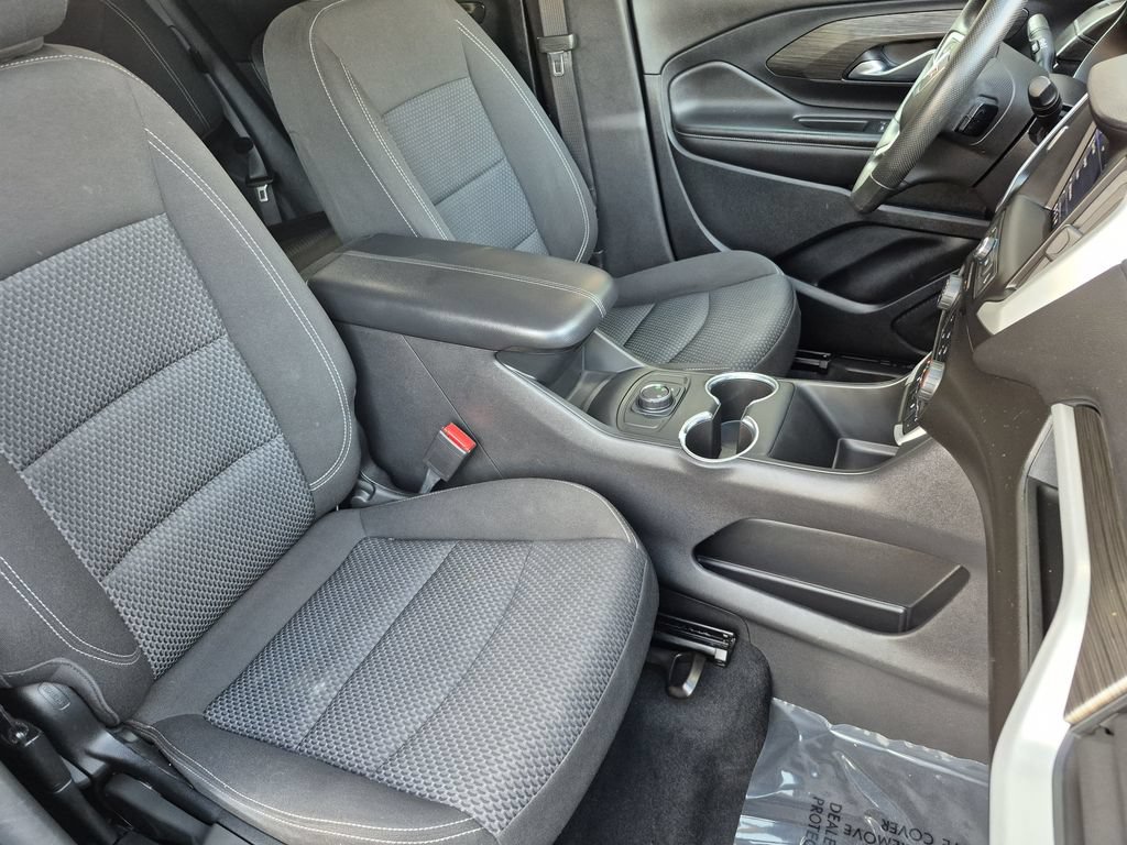 Used 2022 GMC Terrain SLE AWD/4WD image 16