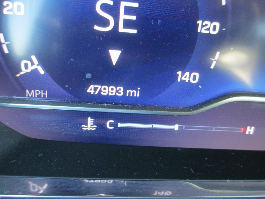 Used 2022 Chevrolet Tahoe LT w/ Luxury Package image 32