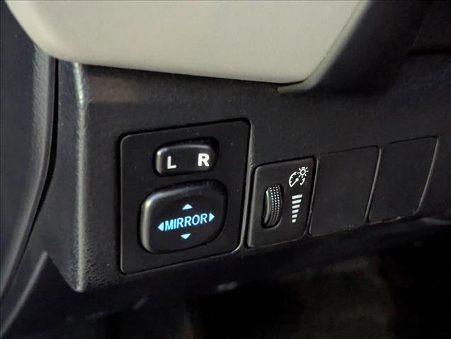 Used 2019 Toyota Corolla LE FWD image 7