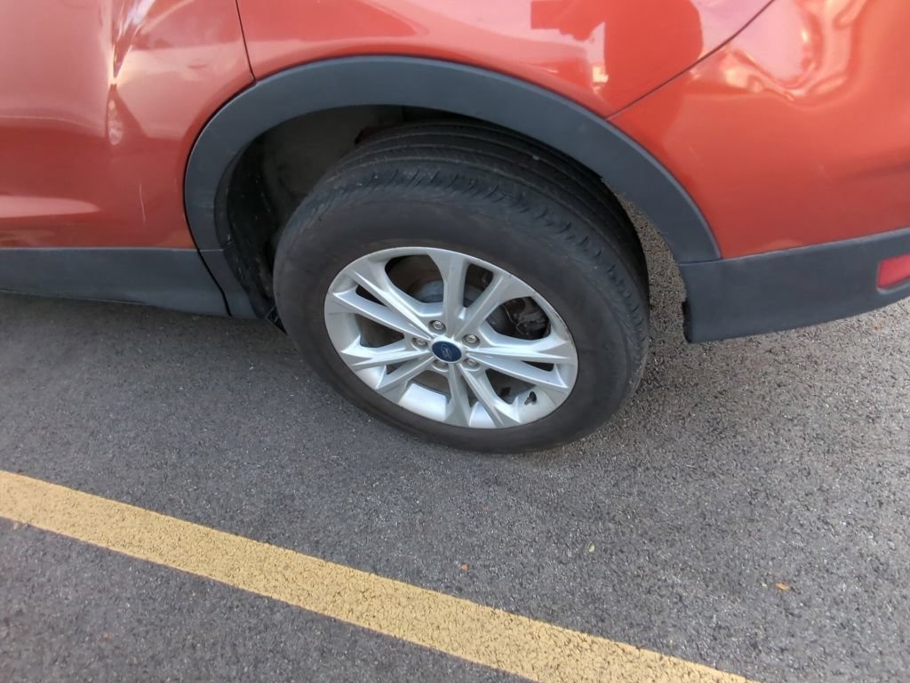 Used 2019 Ford Escape SE AWD/4WD image 5