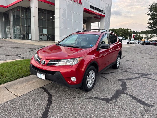 Used 2015 Toyota RAV4 LE AWD/4WD image 2