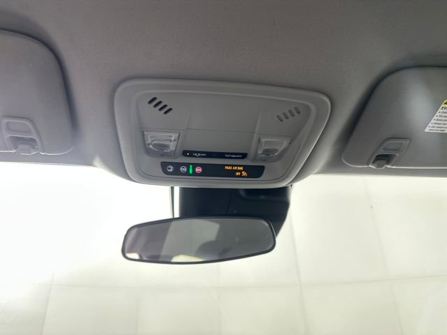 Used 2025 Chevrolet Malibu LT image 24