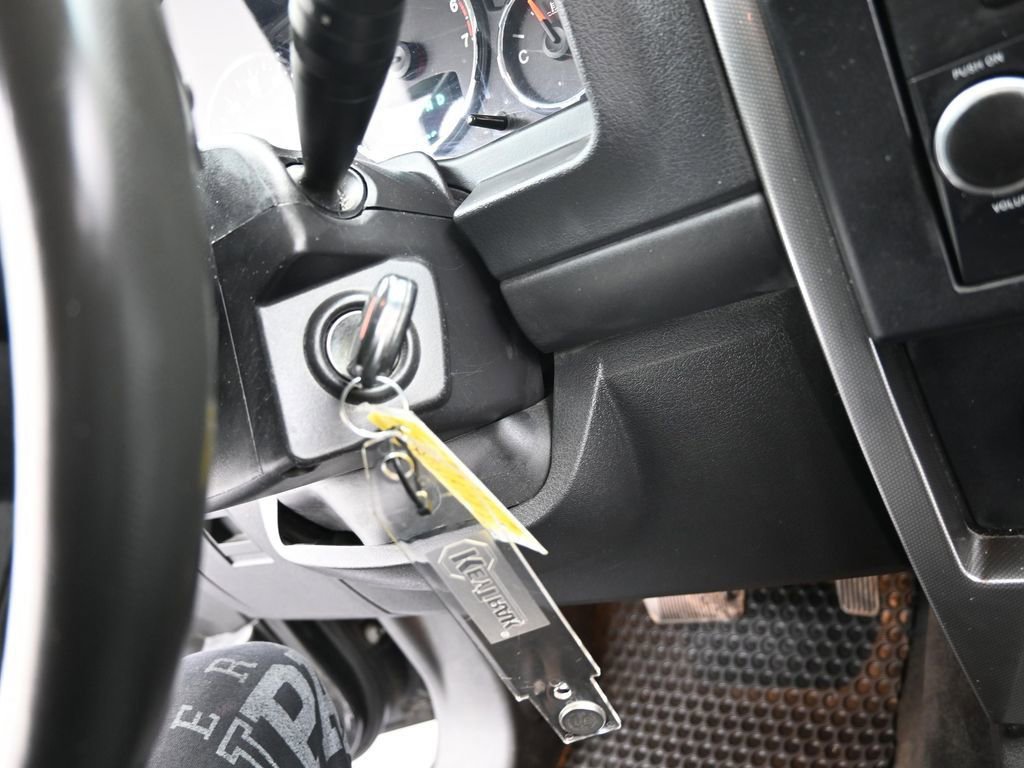 Used 2011 Jeep Liberty Sport image 20