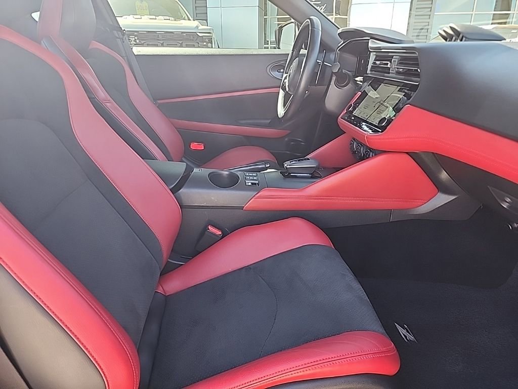 Used 2024 Nissan Z Performance w/ Floor Mat Package image 10