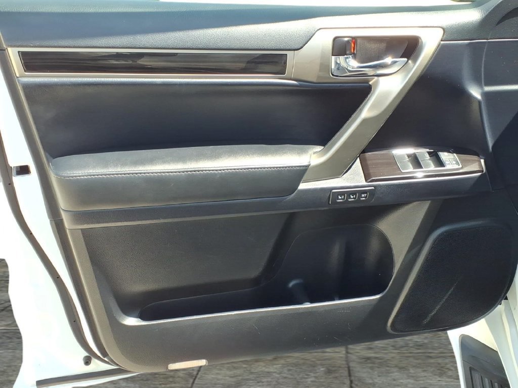 Used 2018 Lexus GX 460 w/ Navigation Package AWD/4WD image 11