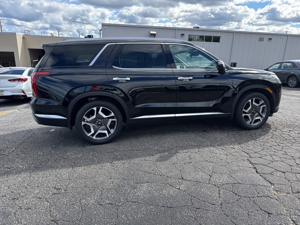 New 2025 Hyundai Palisade Limited image 8