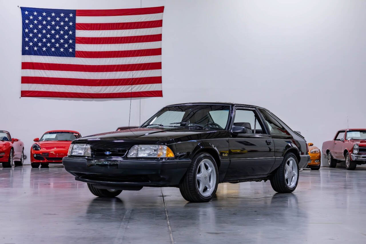 Used 1990 Ford Mustang LX