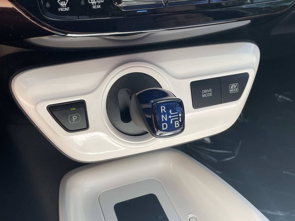 Used 2018 Toyota Prius Three w/ Advanced Technology Package FWD image 40