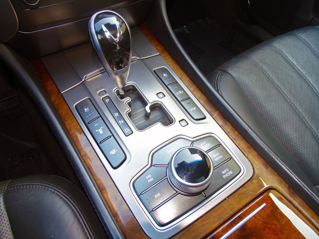 Used 2011 Hyundai Equus Ultimate image 26