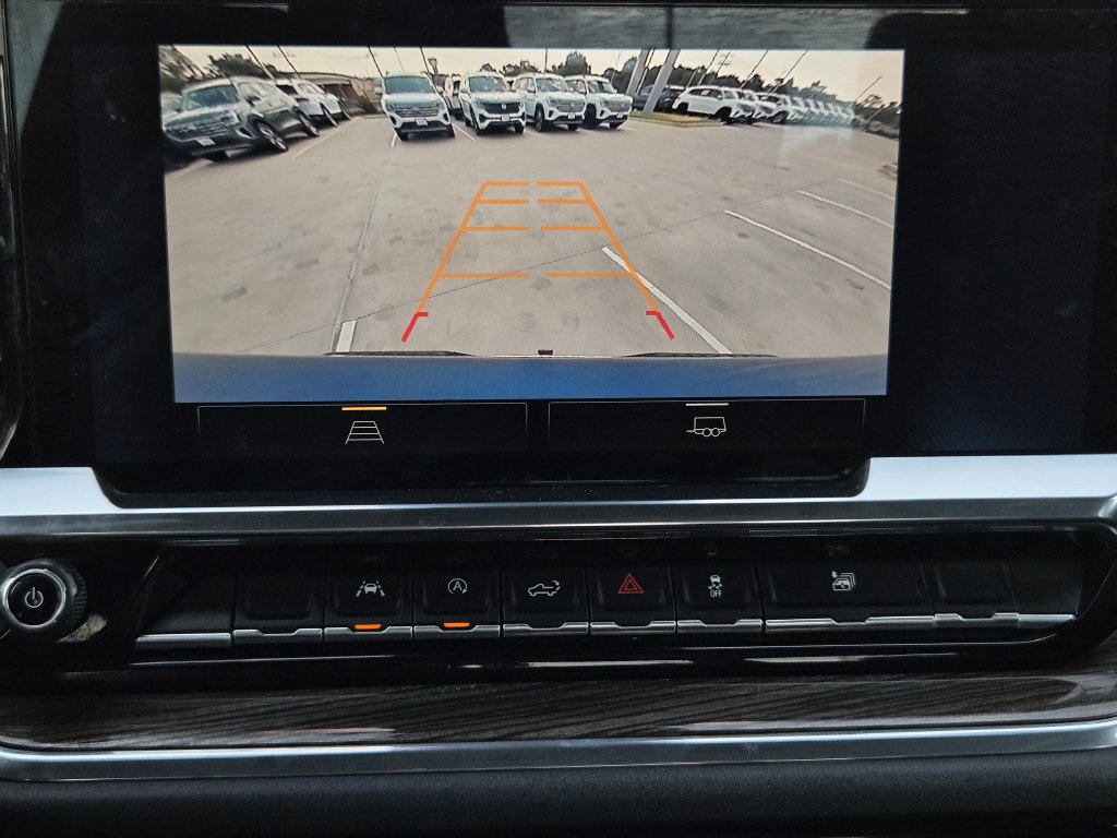 Used 2024 Chevrolet Silverado 1500 LT RWD image 16