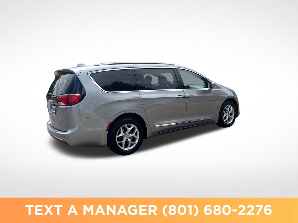 Used 2018 Chrysler Pacifica Touring-L w/ Advanced Safetytec Group FWD image 5