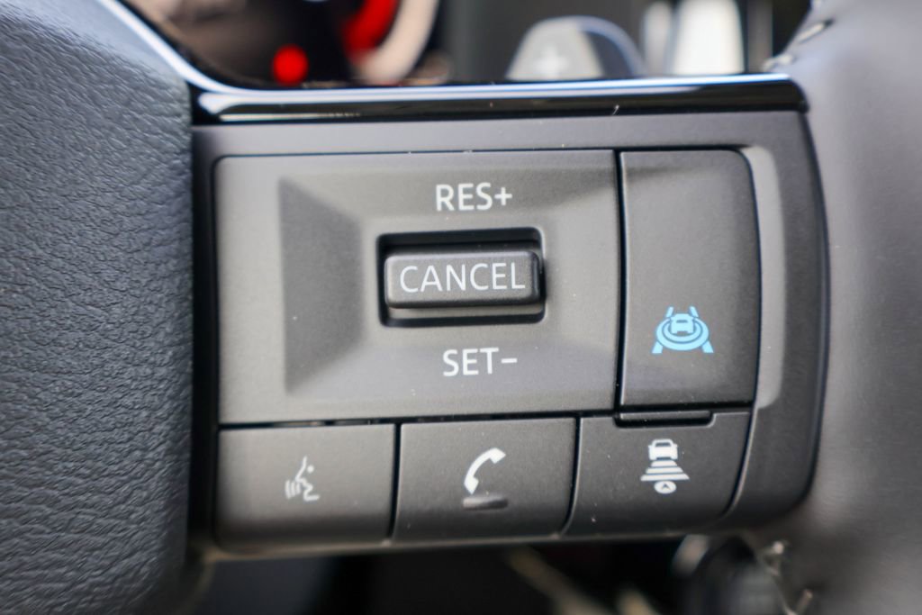 New 2026 Nissan Pathfinder SL image 12