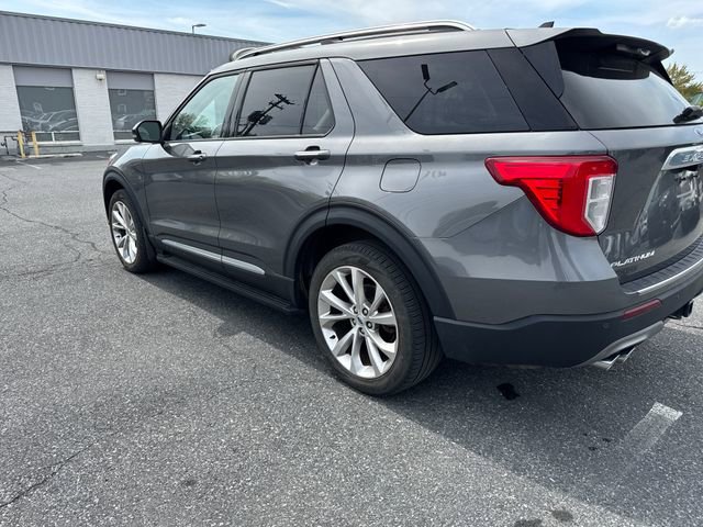 Used 2023 Ford Explorer Platinum w/ Premium Technology Package image 3