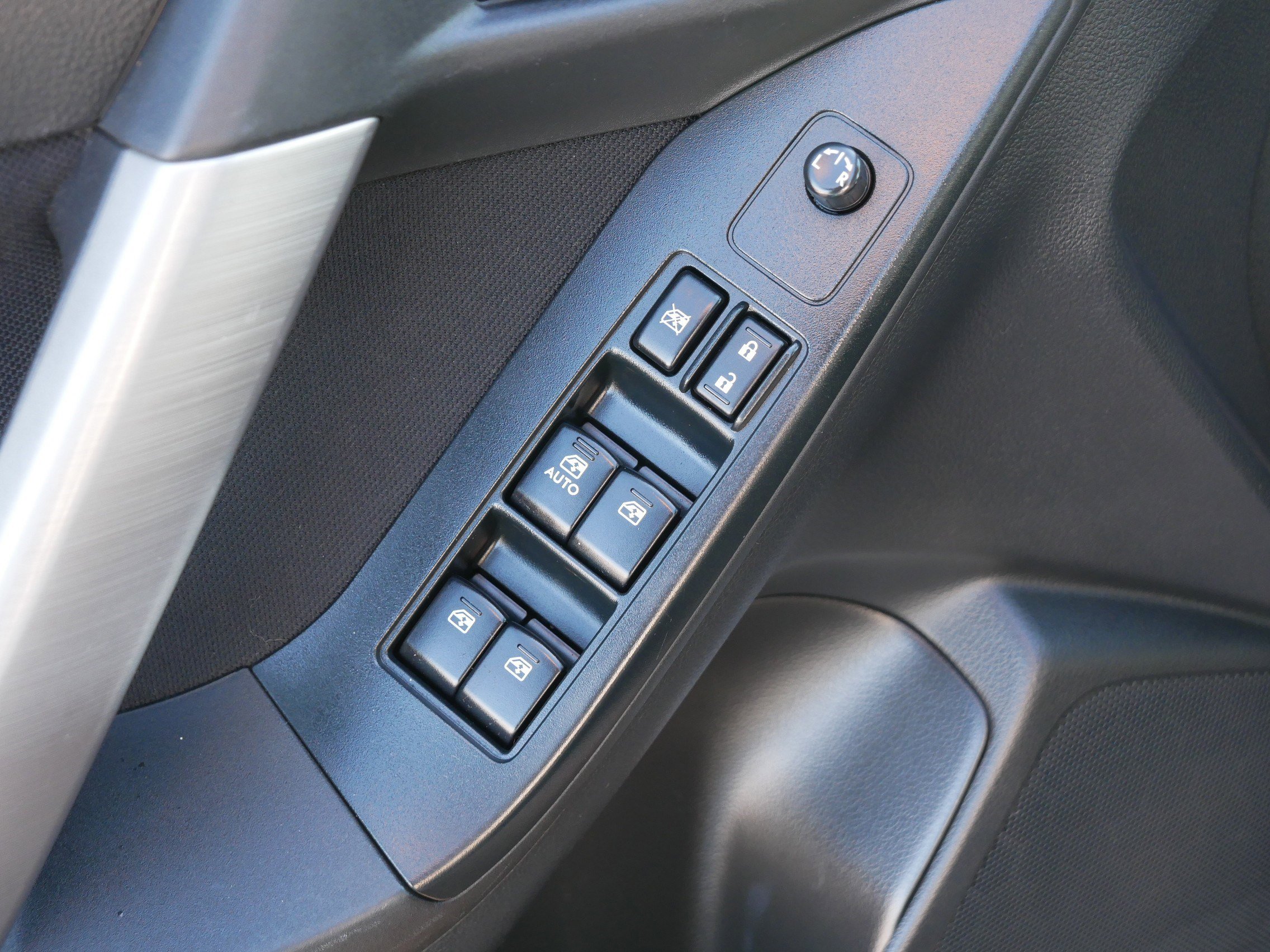 Used 2015 Subaru Forester 2.5i Premium w/ All-Weather Package image 19