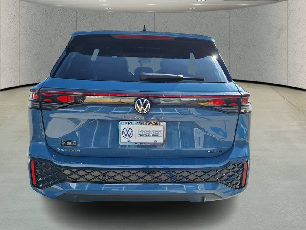 New 2026 Volkswagen Tiguan SEL R-Line AWD/4WD image 4
