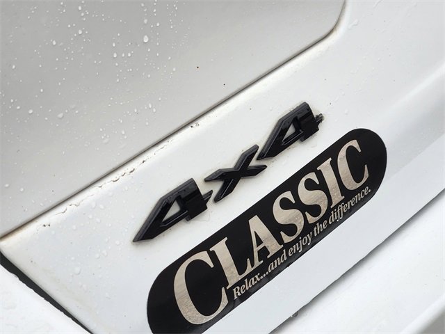 Used 2024 Jeep Grand Cherokee Altitude image 12