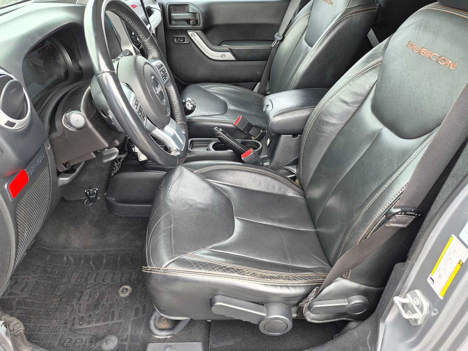 Used 2016 Jeep Wrangler Unlimited Rubicon AWD/4WD image 14