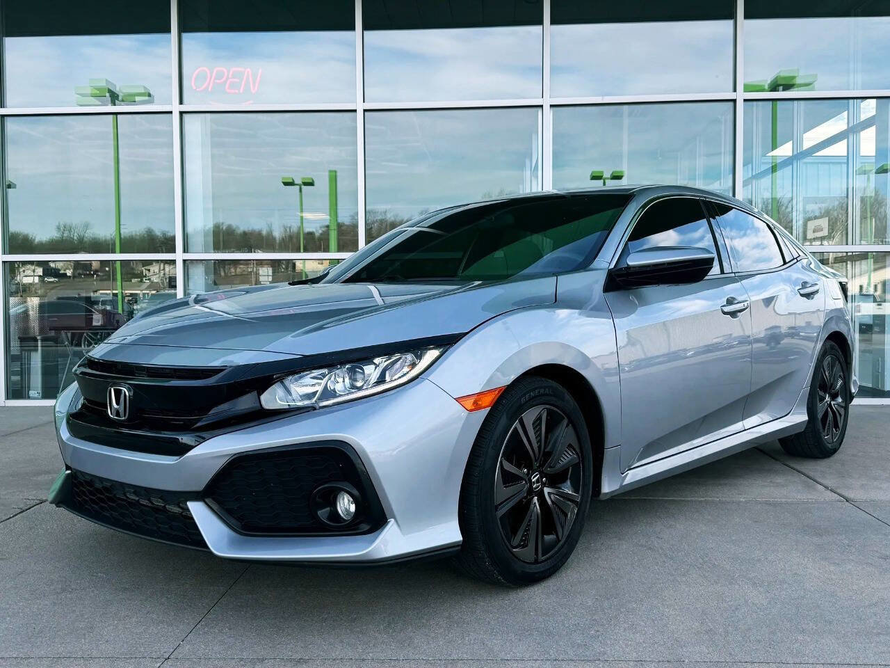 Used 2017 Honda Civic EX image 3